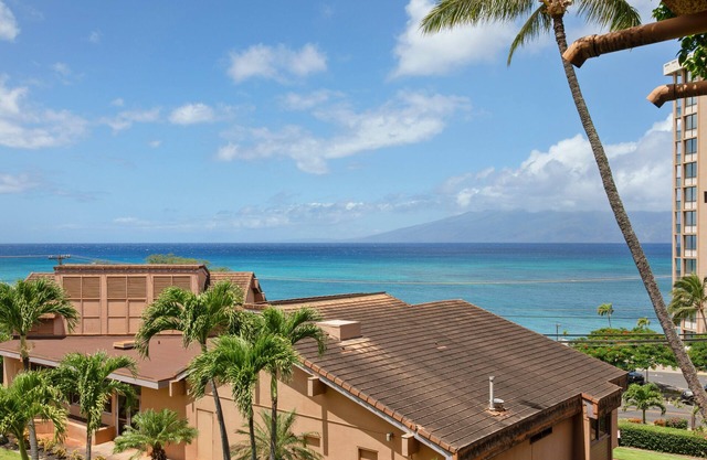 Kahana Villa KVR-F405 by KBM