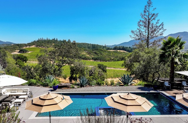 Kenwood Vista by AvantStay | 7acres w/Pool, Fire Pit, Vineyard Views