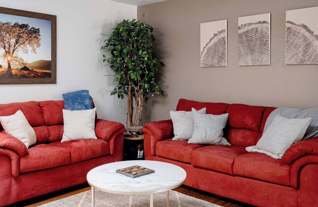 Kevins Place near PawPaw Lake!