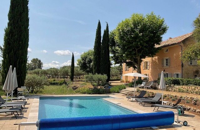 L'Alérie, gorgeous bastide Provençale, charm and peaceful, private pool and tennis court