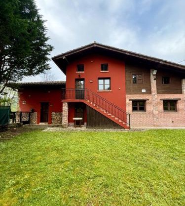 La Casería de Los Hevia 1 y 2