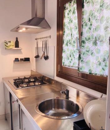 la casetta degli amici Ustica