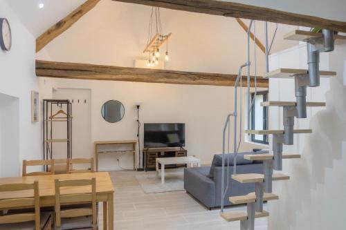La Maison Authentique - Maison de charme à seulement 5 mn de Saint Denis de l'Hôtel, 10 mn de Châteauneuf sur Loire et 20 mn d'Orléans