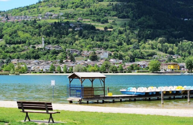 La Perla del Lago by Interhome