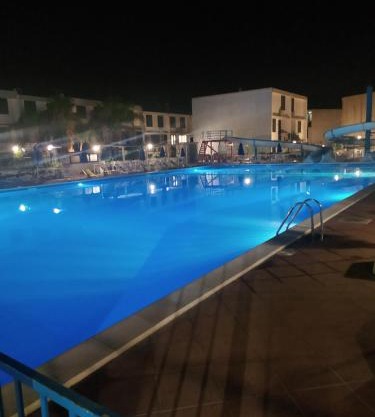 La Perla Sicula Etna Pool