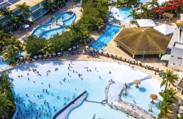 Lacqua diRoma - Serviço de Hotelaria