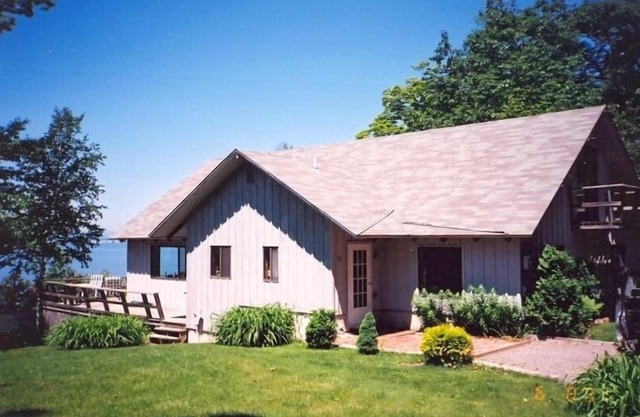 Lake Champlain Deck House