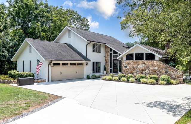 Lake Escape's Endless Summer