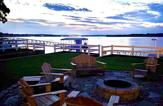 Lakefront Luxury | 5BR with Private Dock