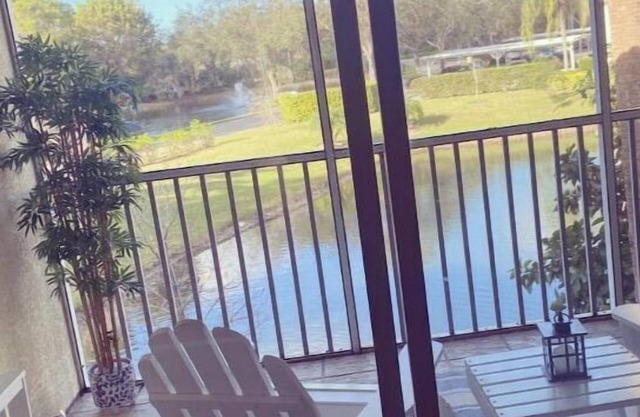 Lakefront Naples Paradise