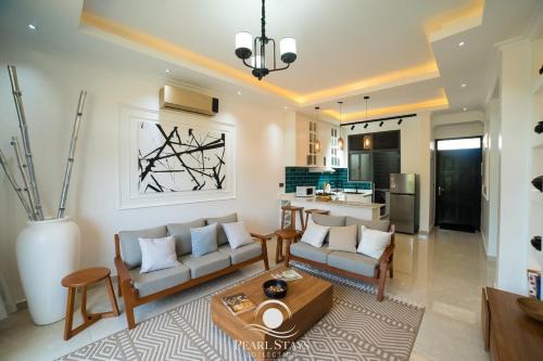 Lakeside Serenity Stylish 2BR Getaway - Entebbe