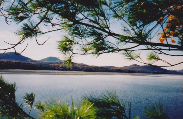 Lakeside Vacation Rental Cottage On Indian Lake