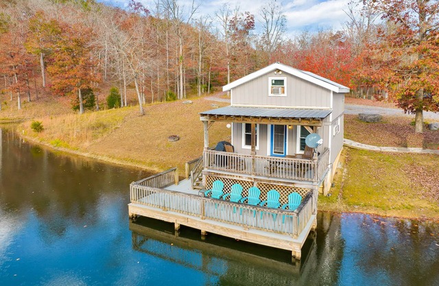 Lakeview Fishing Cabin