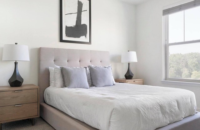 Landing | Amazing 2BD, Pool, Rooftop Lounge