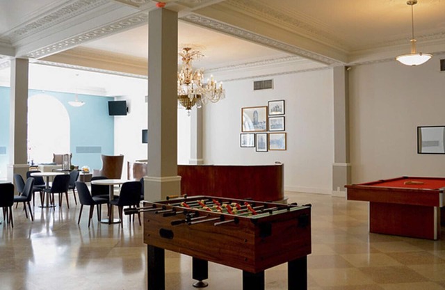 Landing at 275 on the Park - Annex - 1 Bedroom in De Baliviere Place