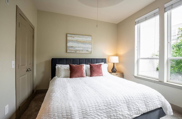 Landing at The Porter Brewers Hill - 1 Bedroom in Highlandtown