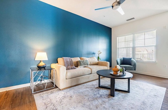 Landing | Modern 2BD, Gym, Pool