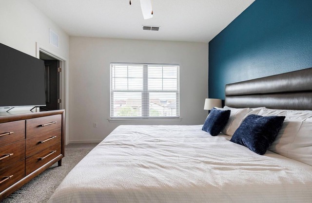 Landing | Spectacular 1BD, Pool, Gym