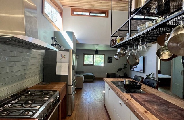 Large 2 bedroom house on 1acre of permaculture garden