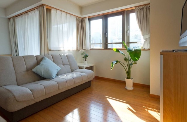 Large Cozy Studio at Central: 1 minute from Akabanebashi Station, a super comfortable room in quiet Azabu