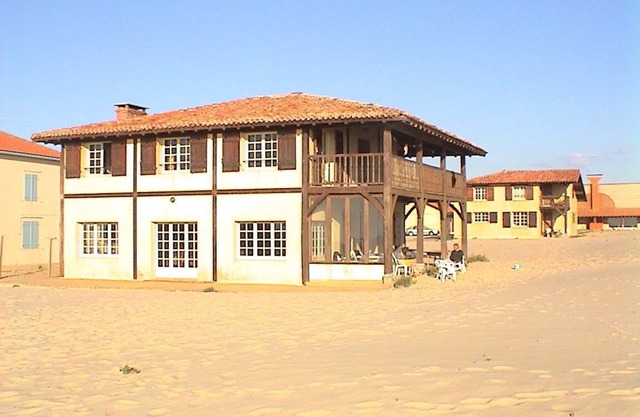 Large family home on the dune, ocean view.