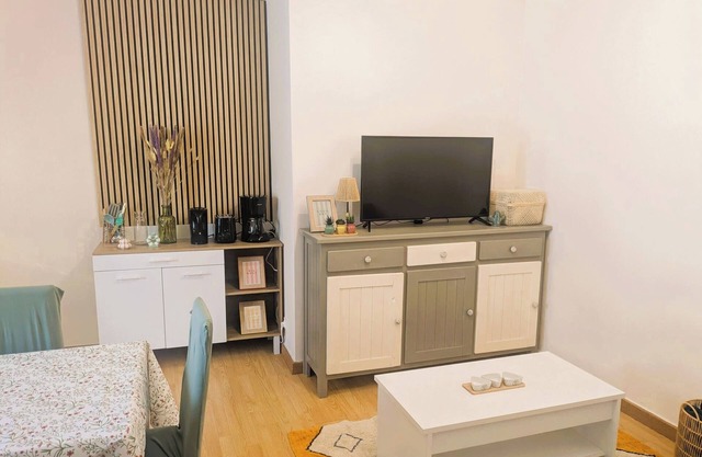 Large T3 apartment Plouescat * France