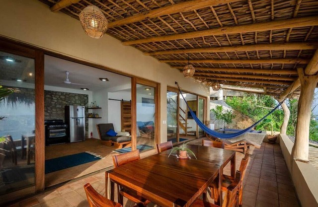 Lazuli Cielo - Beachfront Loft