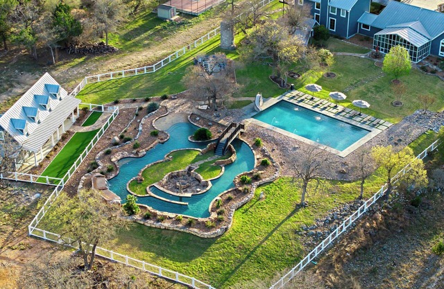 Lazy River Ranch-Events,Fire Pit,Hot tub,Billiards