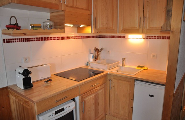 Les Bouquetins A - Renovated 4-bed studio at the foot of the slopes