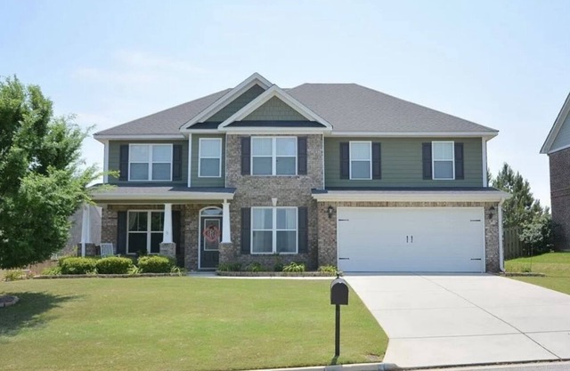 Let us welcome you to our beautiful 4 br/4.5ba home FORE Masters week! ⛳️