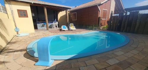 Linda casa com piscina 50m praia