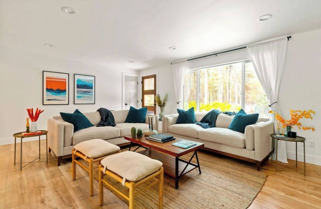 LIVE76 - Modern Sunriver Getaway, Huge, Private Yard