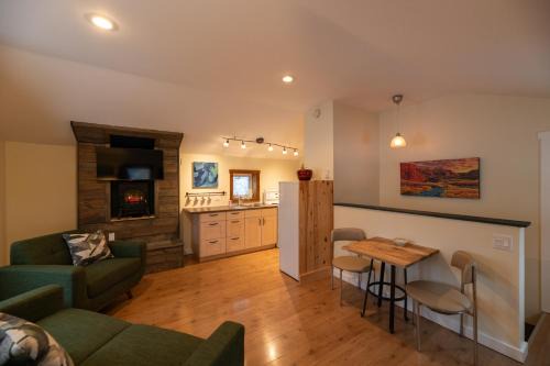 Located in Downtown Whitehorse - Treehouse