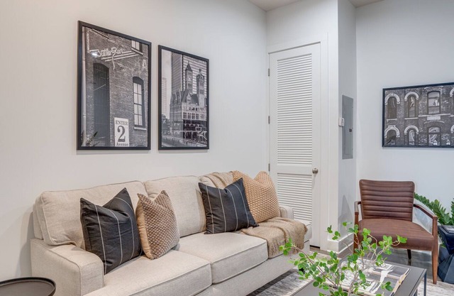 Lofts At 30th - Modern Life - Mins To Broadway