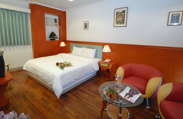 Long Shan Hotel