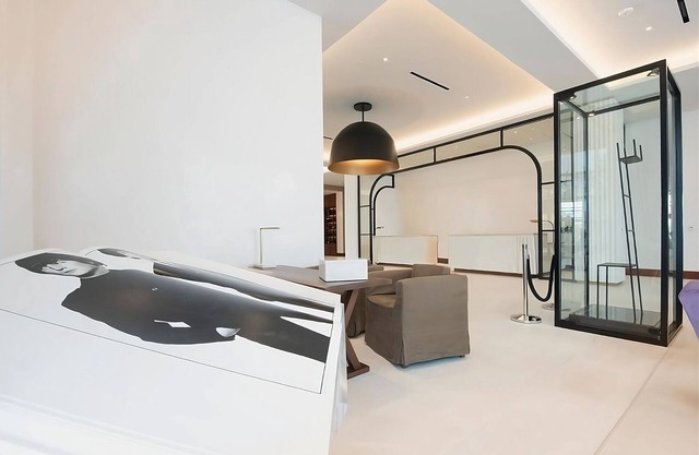 Look No More! 3 Elegant Units w/Outdoor Pool, Free Parking, Airport Shuttle