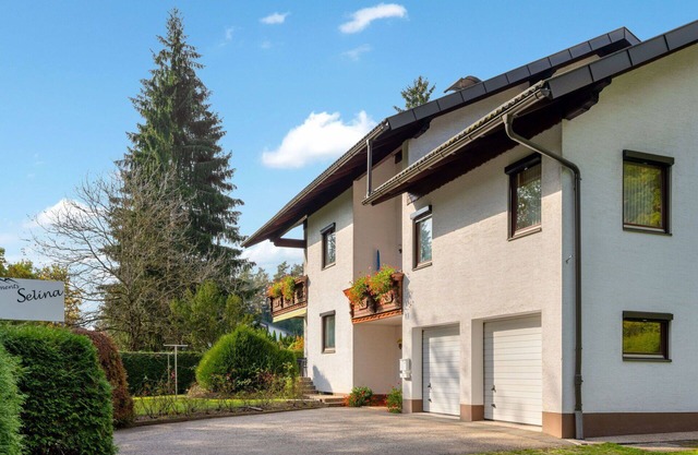 Lovely apartment for 4 guests with WIFI, TV, terrace and pets allowed