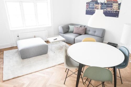 Lovely 2-BR with a large balcony in Nørrebro - 69