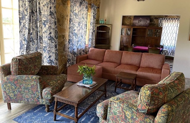 Lovely 4 bed house in Juliasdale - 2273