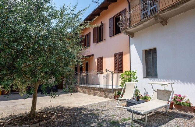 Lovely apartment for 6 guests with WIFI, A/C and terrace