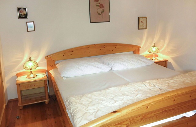 Lovely apartment in villa for 4 guests with WIFI, TV, terrace and pets allowed