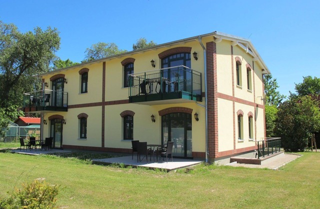 Lovely apartment for 3 people with WIFI, TV, balcony and pets allowed