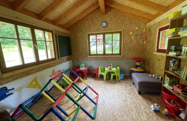 Lovely apartment for 6 guests with WIFI, TV, patio and pets allowed
