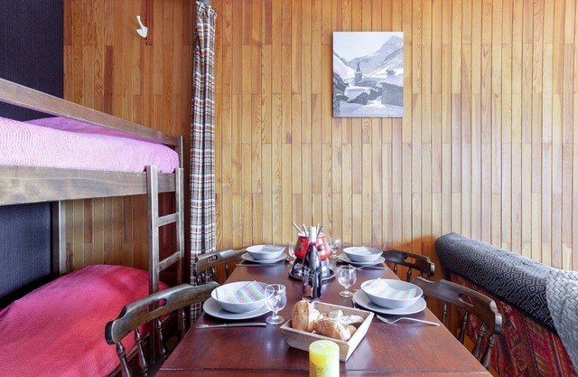 Lovely apartment for 4 people with WIFI, TV and balcony