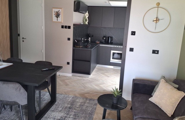 Lovely apartment in villa for 4 people with WIFI, TV and terrace