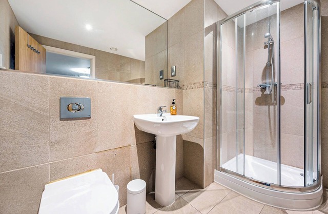 Lovely Central Flat | Altrincham | Pass the Keys