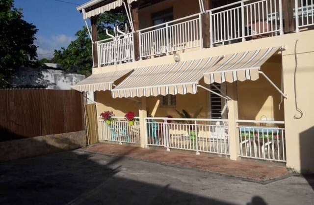 Lower villa with 3 bedrooms in Sainte-Luce 10 minutes from the beaches.