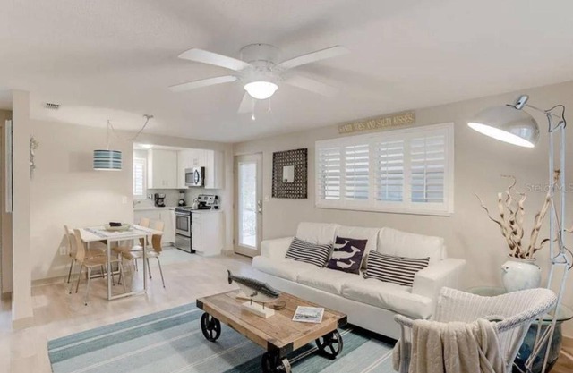 Lulu's Crescent Cottage #2