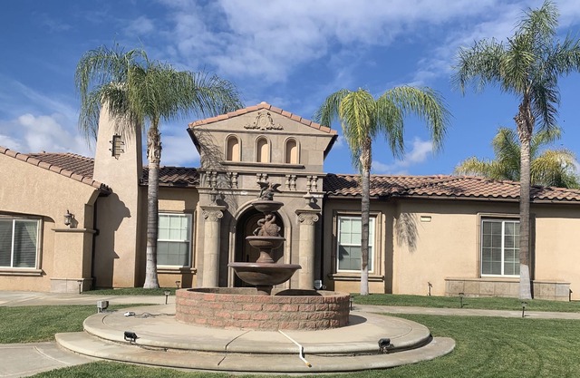 LuxHome Suites B&C, Luxurious getaway in Riverside's most upscale neighborhood