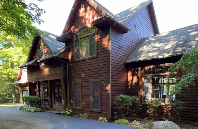 "Luxurious 4BR/4BA Retreat on Torch Lake - Perfect for Families"